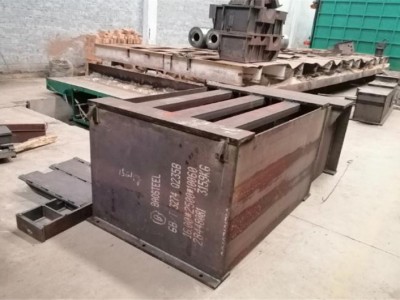 特大型打砂設(shè)備，對所有特大型金屬件表面打砂清除表面雜質(zhì)